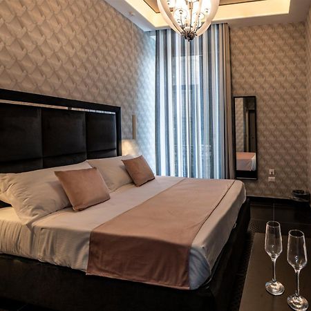 Luna Luxury Bed And Breakfast Наполи Екстериор снимка