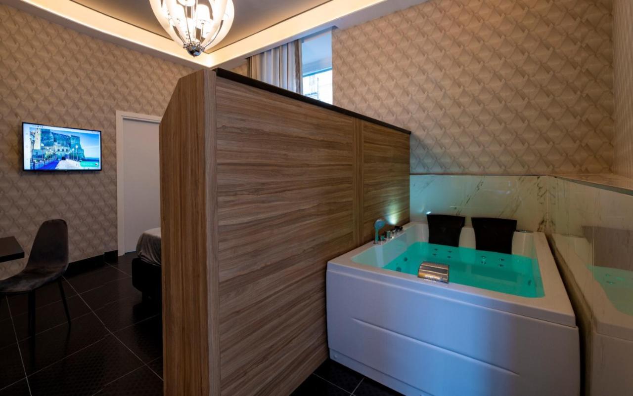 Luna Luxury Bed And Breakfast Наполи Екстериор снимка