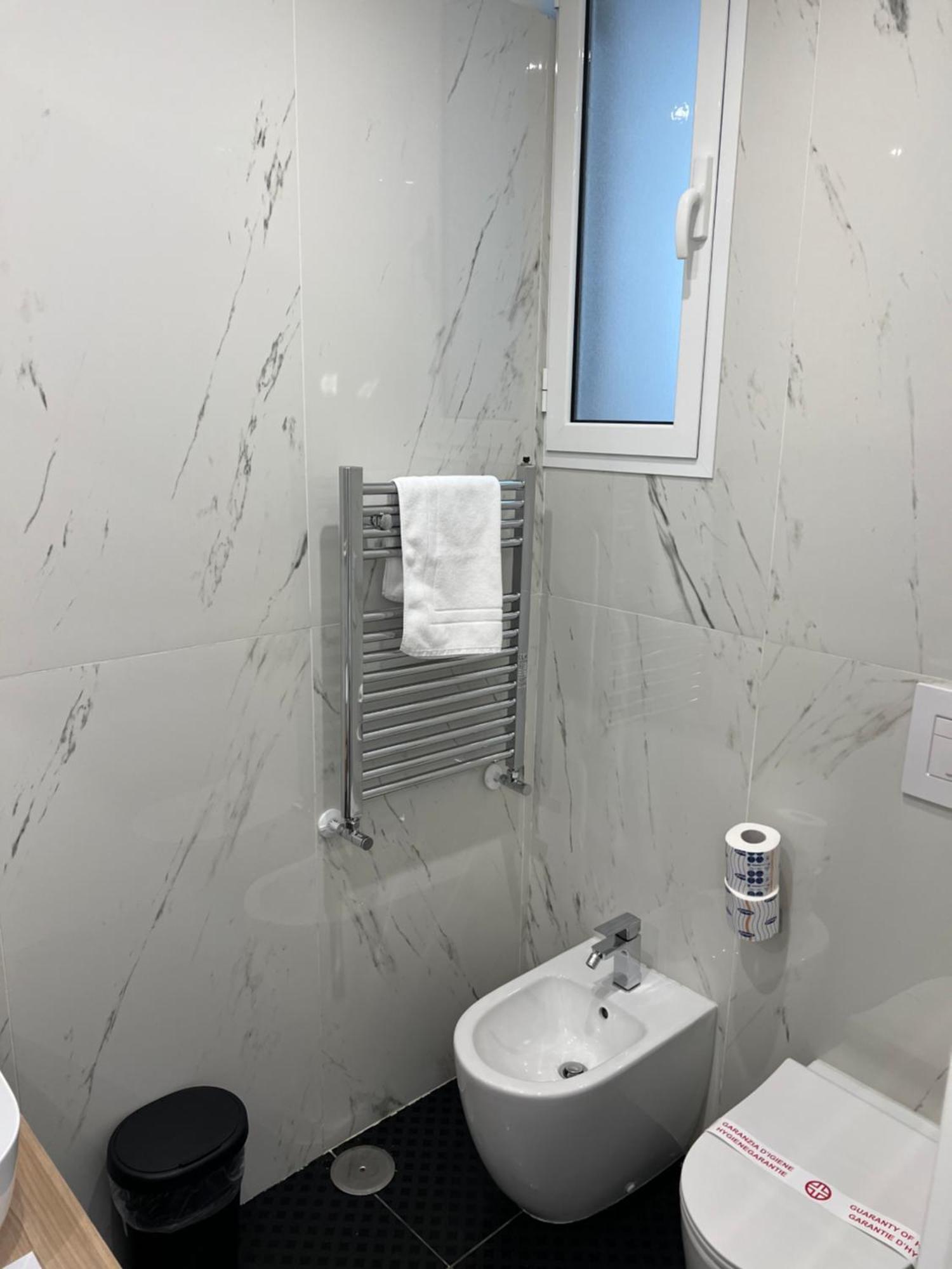 Luna Luxury Bed And Breakfast Наполи Екстериор снимка