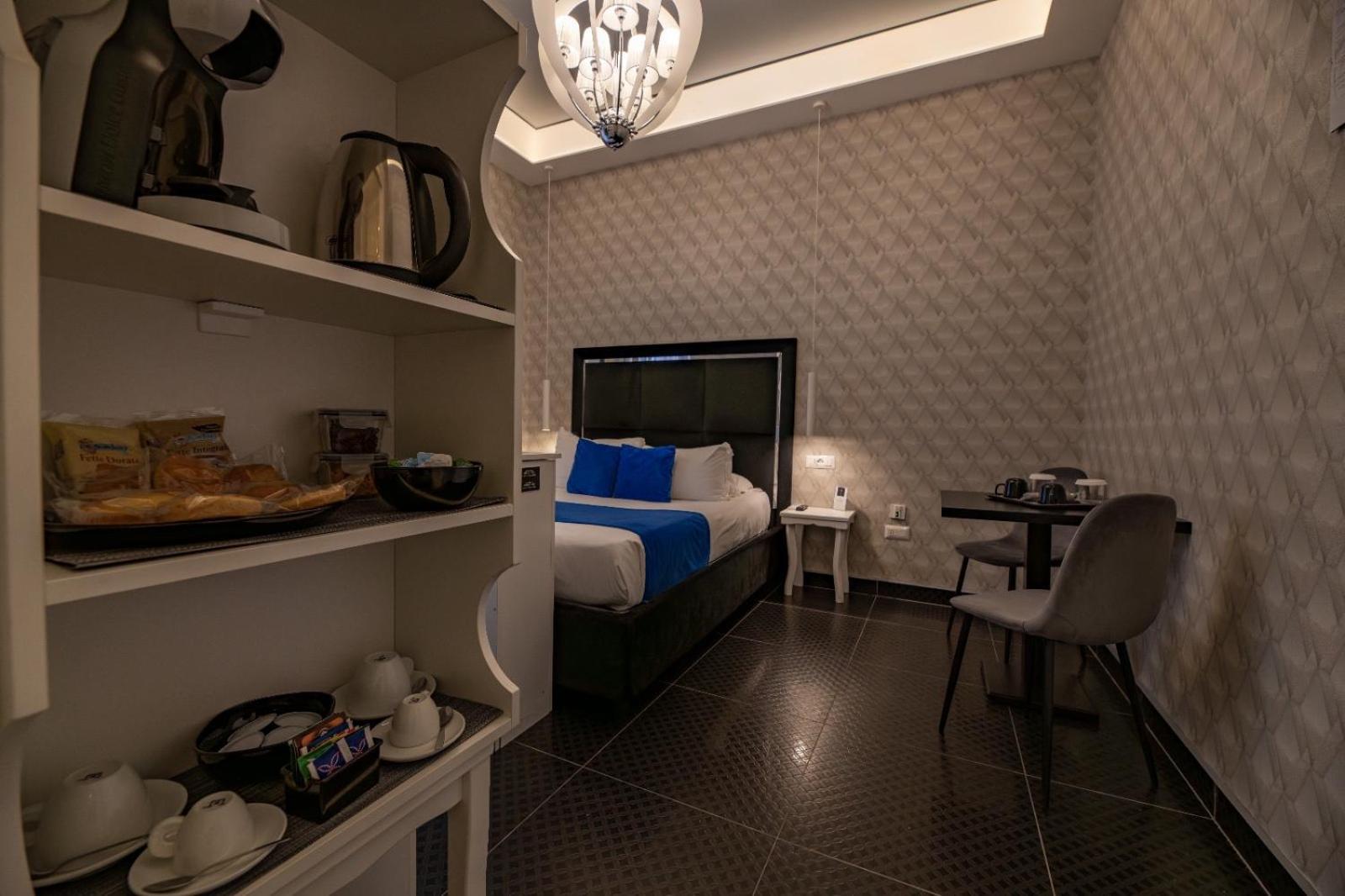 Luna Luxury Bed And Breakfast Наполи Екстериор снимка